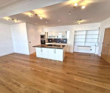 Queens Promenade, Blackpool, FY2 - Photo 5