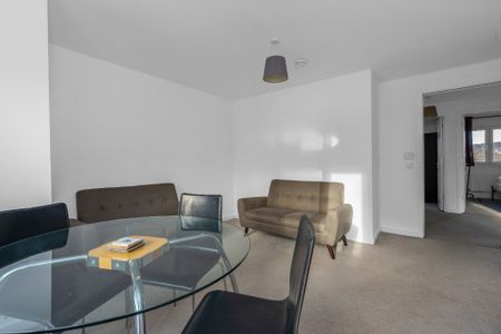 Torwood Crescent, South Gyle, Edinburgh, EH12 9GJ - Photo 3