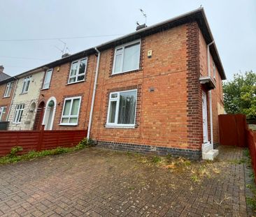 Semi-detached house to rent on - Photo 4