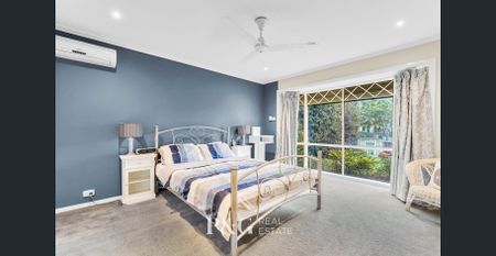 A Family-Friendly Gem With All the Space You’ve Been Dreaming Of! 🏡✨ - Photo 4