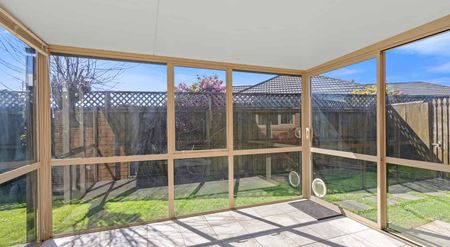 Three Bedroom Home In Casebrook! - Photo 4