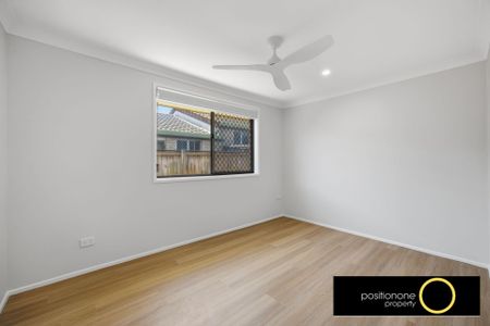 Fully Renovated Ground Floor Unit – Stylish, Secure & Centrally Located in Southport. Pet Friendly! - Photo 2