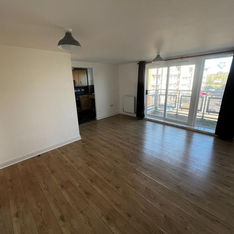 2 bedroom apartment to rent - Photo 1