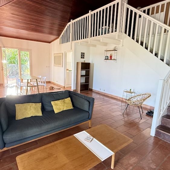 Location Maison 4 pièces 106m² LE FRANCOIS 97240 - Photo 1