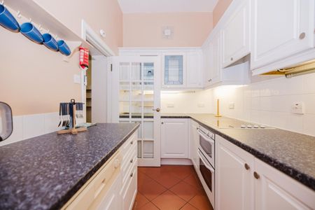 0324L Duddingston House Courtyard, Edinburgh, EH15 1JG - Photo 4