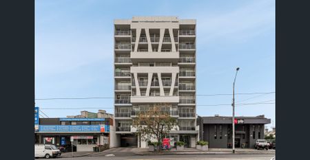 Fully furnished spacicous 2b1b apartment with views - Photo 4