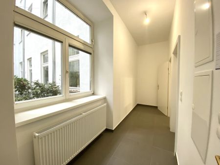 Ideal für Singles: Sanierte 1-Zimmer-Wohnung im Erdgeschoss | Top Lage - Photo 2