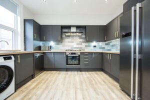 16 Burchett Terrace, Leeds, LS6 2LR - Photo 4