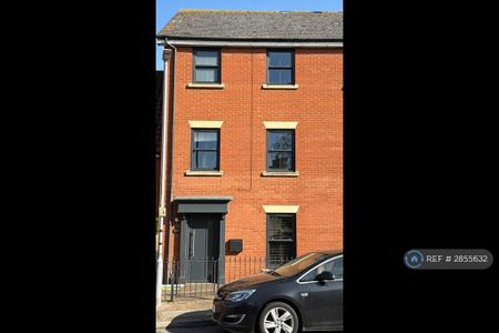 3 bedroom end of terrace house to rent - Photo 2