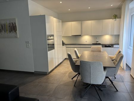 Stilvolle möblierte 3.5-Zimmer-Wohnung mit zwei Balkonen im Herzen von Zürich - Foto 4