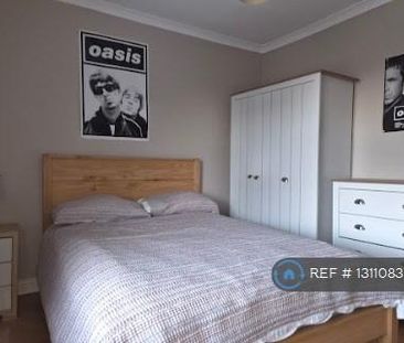 2 bedroom terraced house to rent - Photo 4