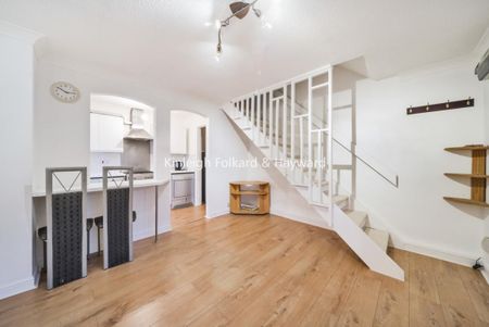 Gilpin Close, Mitcham CR4 - Photo 2