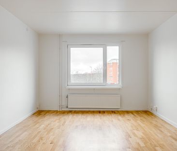 Bregårdsgatan, Karlskoga - Photo 1