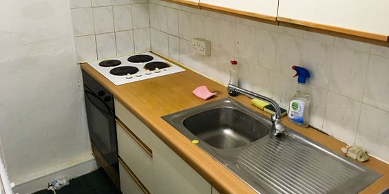 Flat 1, 24 Kelso Road, LS2 9PR, Leeds - Photo 3