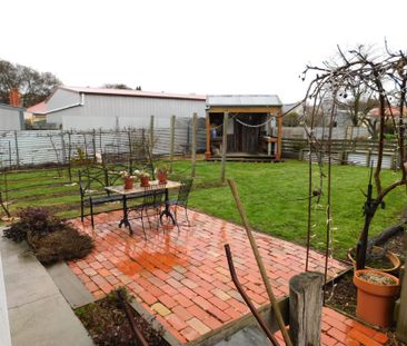 FULLY FURNISHED THREE BEDROOM HOME IN FASHIONABLE SOLDIERS HILL - Photo 5