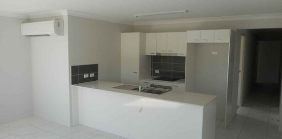 MORAYFIELD - CLOSE AND CONVENIENT - Photo 2