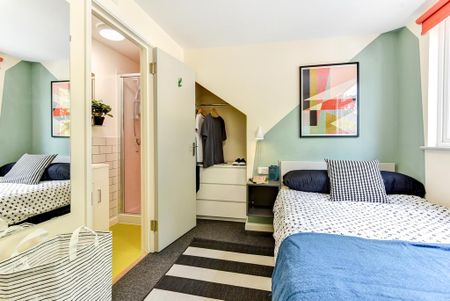 1 bedroom in a house share to rent - Photo 3