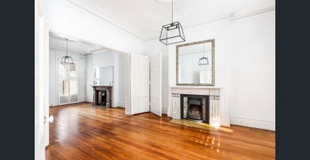 Large four-bedroom terrace in the heart of Glebe - Photo 4