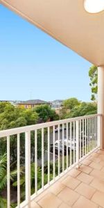 Apartment with 3 bedrooms, 2 bathrooms & parking for 1 car - Photo 4