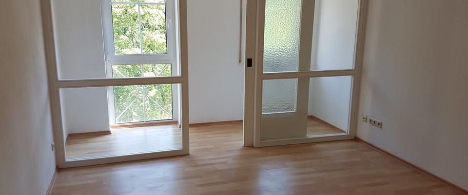 Appartment in zentraler Lage nur langfristig zu vermieten ! - Photo 1