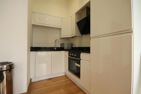 Studio to rent - Photo 4