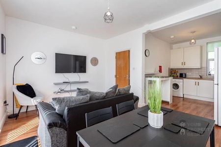 346a Beersbridge Road, Belfast, BT5 5DY - Photo 4