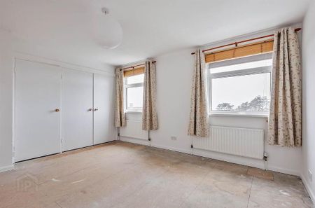 10 Carlston Avenue, Holywood, BT18 0NF - Photo 3