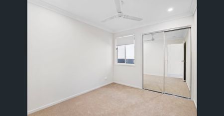 MODERN FAMILY LIVING IN HOLMVIEW - Photo 4
