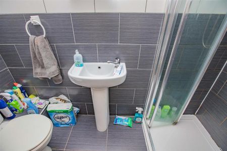 6 bedroom house to rent - Photo 3