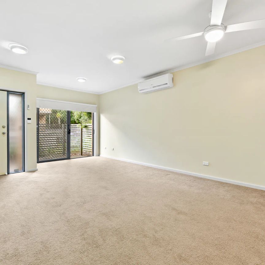 Family friendly townhouse - Photo 1