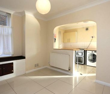 4 bedroom house to rent - Photo 1