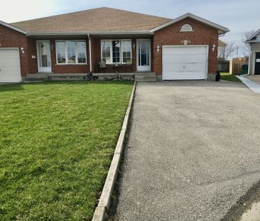 For Lease - 7701 Cortina Crescent Unit# Upper, Niagara Falls, Ontario - Photo 2