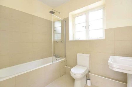 Roehampton Close, Roehampton, SW15 - Photo 5