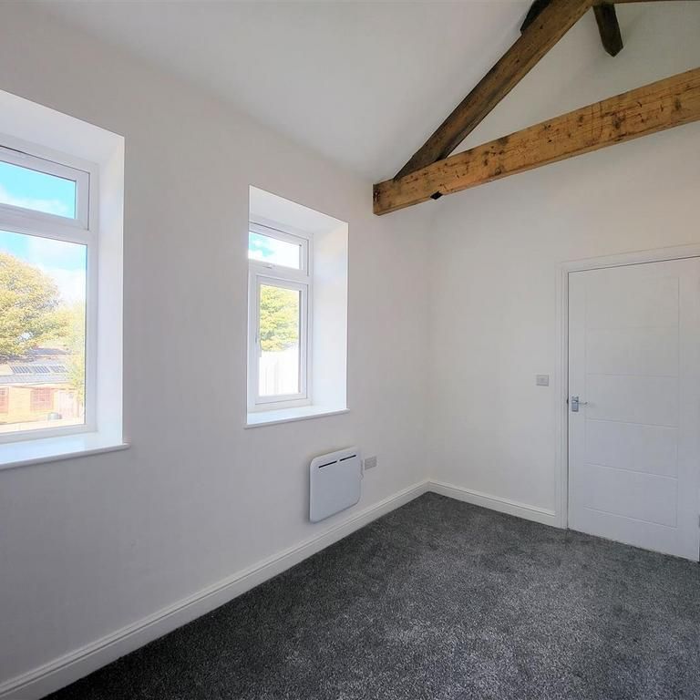 2 bedroom terraced house to rent - Photo 1