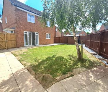 4 bedroom detached house to rent - Photo 5