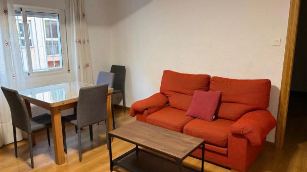 Piso de alquiler en Calle Hilanderas, 1, San Antón - Photo 1