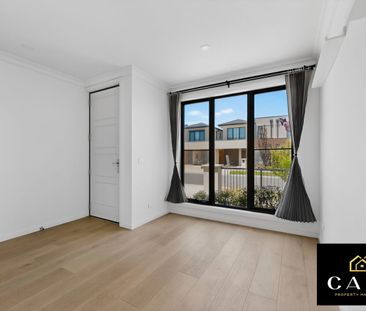 Modern Townhouse Living in Narre Warren - Photo 4