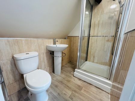 Highcroft Road - Photo 2