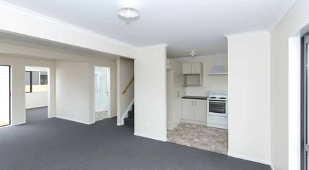 1/50 Helena Road - Photo 2