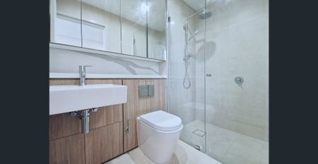 Modern & Spacious Apartment in the Heart of Hurstville - Photo 2