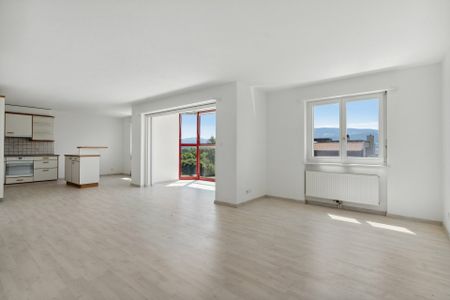 APPARTEMENT À LOUER DANS QUARTIER TRÈS ENSOLEILLÉ ET FAMILIAL - Foto 4