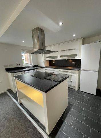 2 bedroom apartment to rent - Photo 5