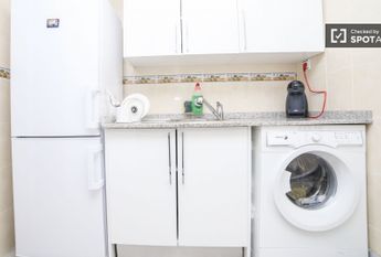 valencia, Valencian Community 46011