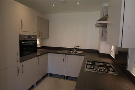 2 bedroom semi-detached house to rent - Photo 4