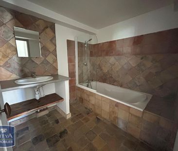 Location Appartement 3 pièces 72m² CARPENTRAS 84200 - Photo 1