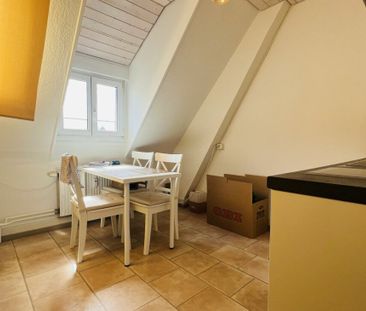 Charmante 3.5-Zimmer Altbau-Dachwohnung in bester Wohnlage. - Photo 4