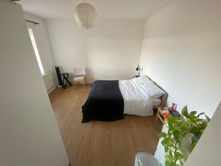 1 Bed Flat, Stoke Newington High Street, N16 - Photo 3