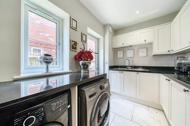 Mayfields, Sindlesham, Wokingham, RG41 - Photo 1