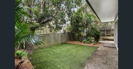 Two bedroom home with courtyard - Photo 5