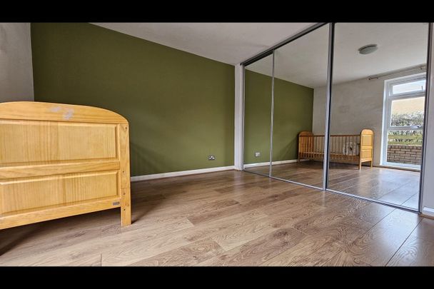 2 Bed Maisonette, Green Acres, CR0 - Photo 1
